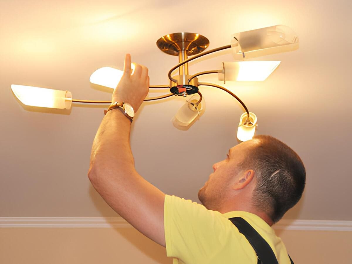 Установка люстры Полтава